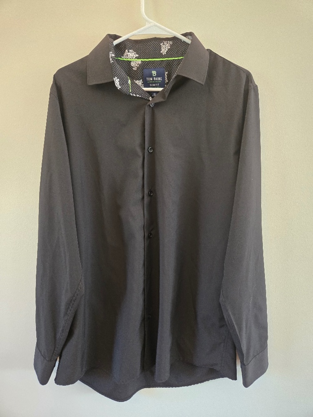 Tom Baine Slim Fit Black & Floral Trim Performance 4-Way Stretch Dress Shirt